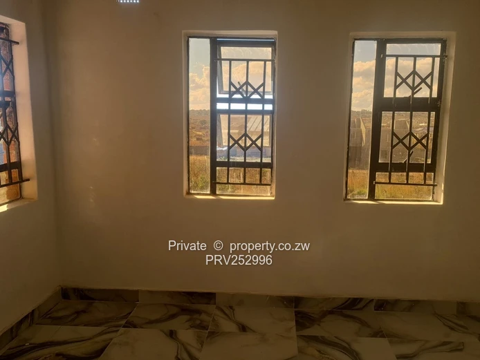 Spacious 3-Bed Zimre Park Flat with Security Grill & Borehole