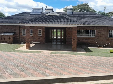 3 Bedroom Garden Flat