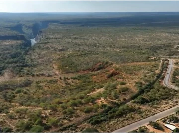 Commercial & Industrial Land