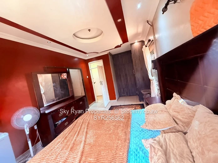 5-Bedroom Family Home For Sale - Madokero ?? Corner Property