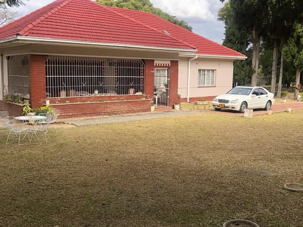 5 Bedroom House
