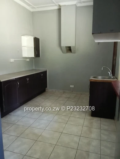 Newlands Office: 780m² with 10 Big Offices + a Conference Space on 6,100m² — Paved Drive & Borehole