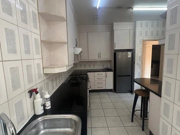 3 Bedroom Flat & Apartment