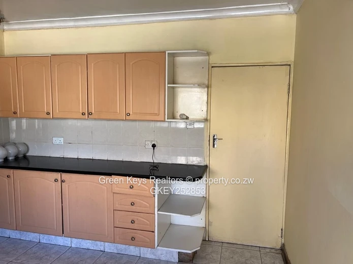 Zimre park 4 beds to rent
