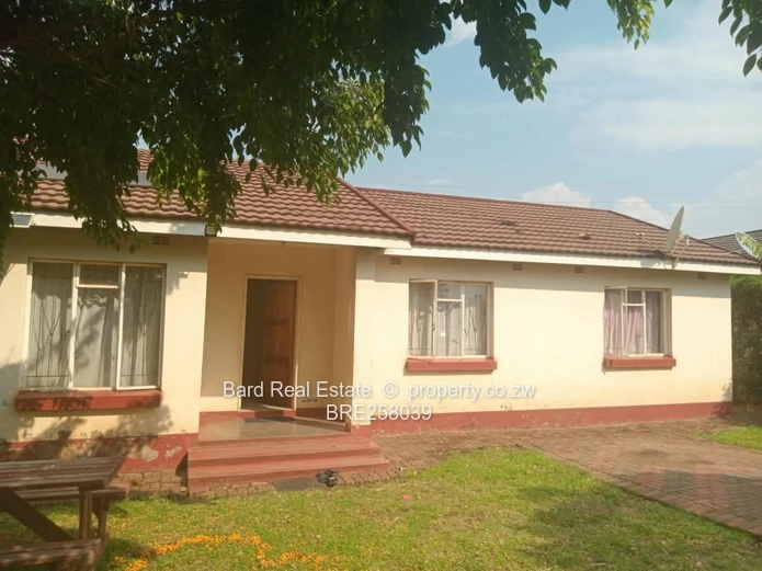 Spacious 3-Bedroom House for Rent in Ashdown Park