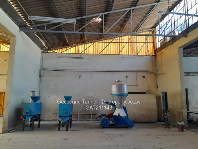 742 sqm Waterfalls Warehouse & Factory for rent
