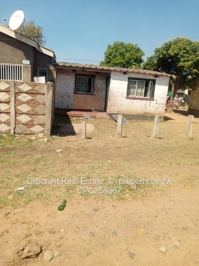 Lusaka highfield corehouse forsale (Sole Mandate)