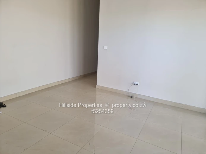 6 bed house for Sale with two wings that are the same  (Sole Mandate)
