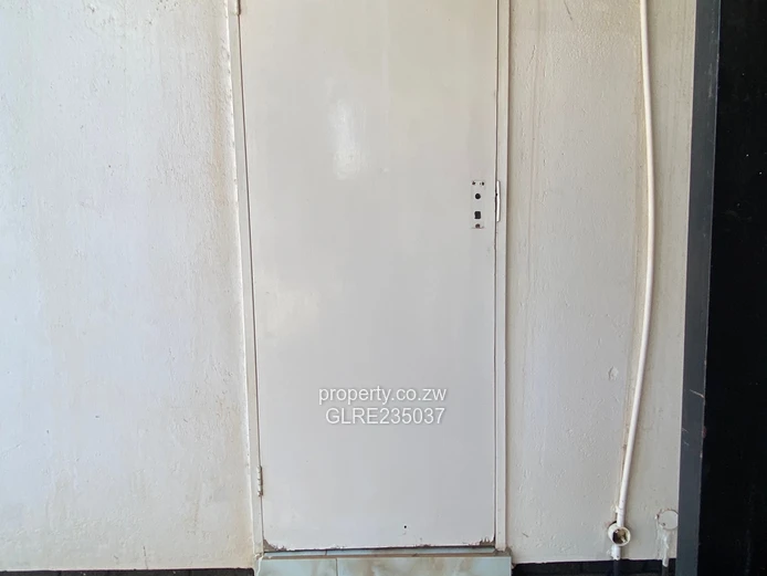 Bluffhill Warehouse To Let And Offices to Let 