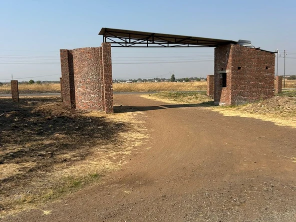 Stands & Residential Land