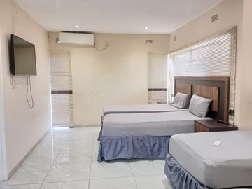 Hotel & Lodge