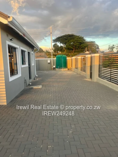 Neat 4 Bed in Mabvazuva 