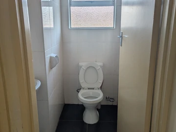 2 Bedroom Garden Flat