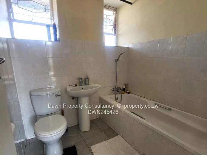 2 bed flat for sale in the Avenues (Sole Mandate)