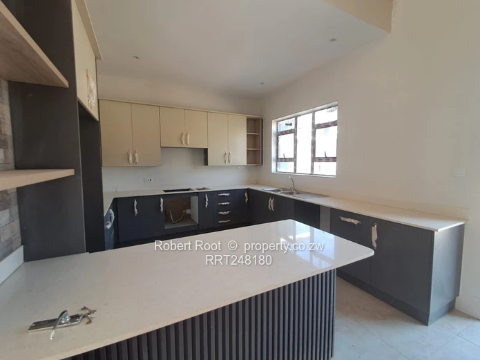 Brand new 4 bed family cluster