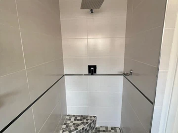 18 Unit Townhouse Complex