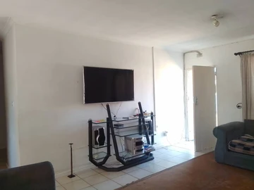 3 Bedroom Garden Flat