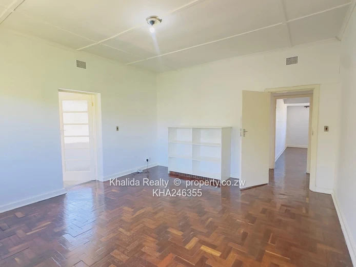 Avondale Flat for rent