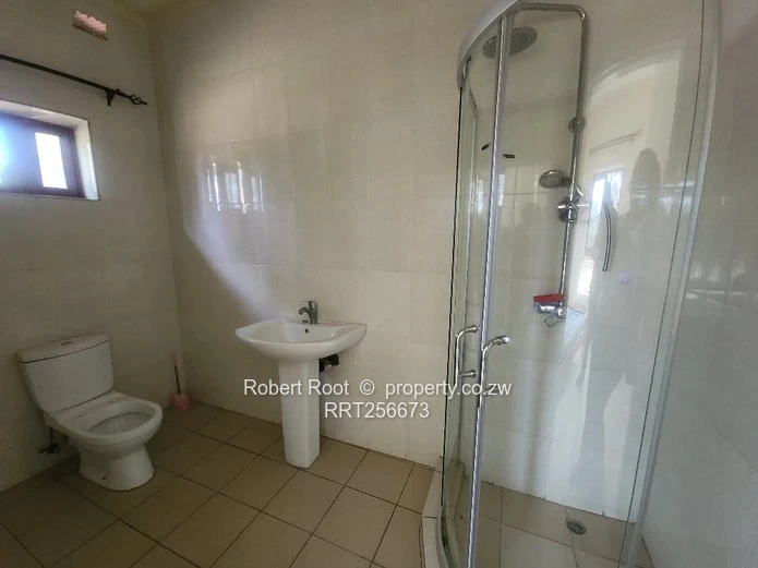 HOUSE TO RENT IN MANDARA - 4 Bedroom Residential House.