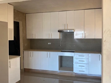 8 Bedroom House