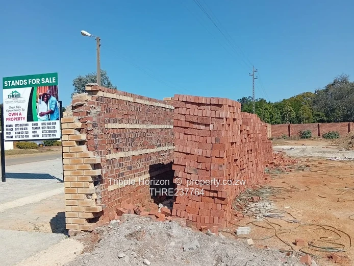Greendale 530m² Stand - Main Road Frontage & Services