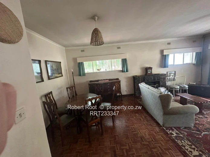 3 bed flat in Mount Pleasant