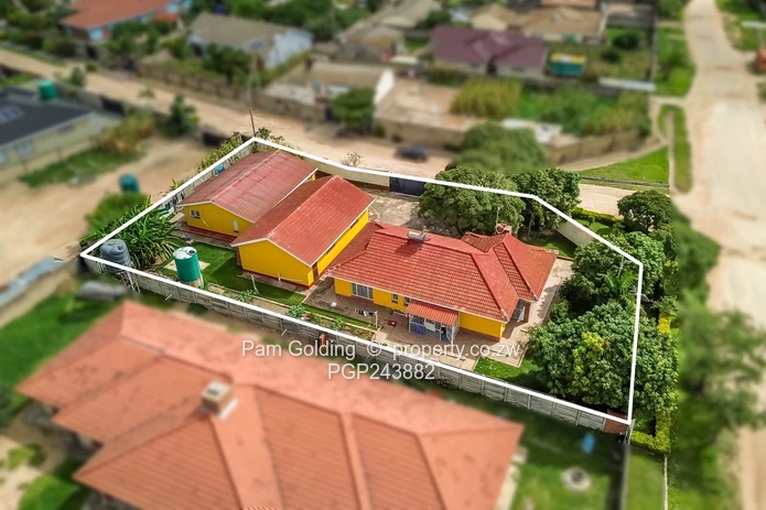 Family Home with Cottage (Sole Mandate)