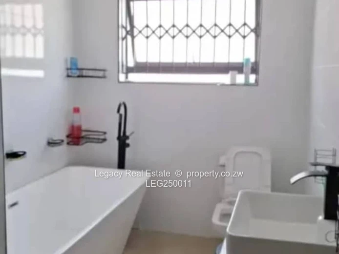 Stylish 4-Bed Townhouse Ashdown Park — Borehole & Modern Baths (Sole Mandate)