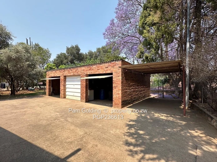 Elegant Well-maintained Family Residence (Sole Mandate)