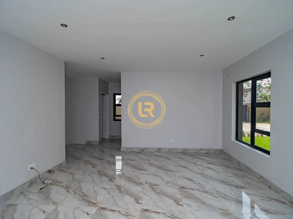 6 Bedroom House