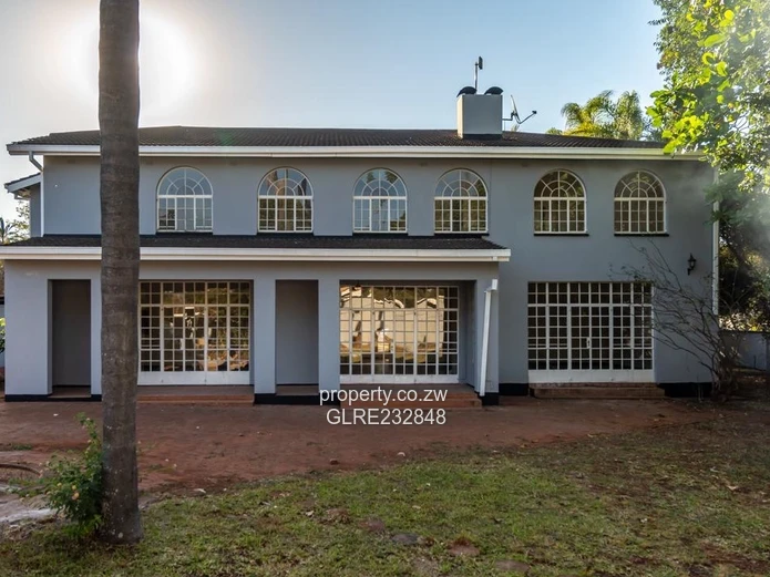 Luxury Double-Storey Residence in Greystone Park