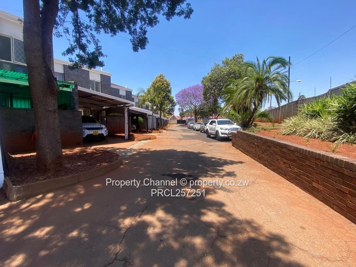 Spacious Two Bed Duplex Garden Flat in Avondale — Borehole & Jacaranda Views