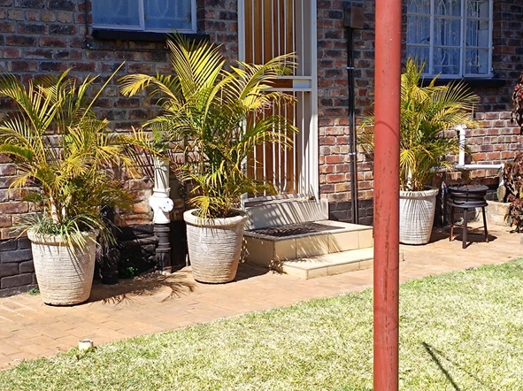 2 Bedroom Garden Flat