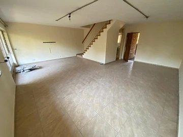 3 Bedroom Flat & Apartment