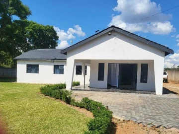 Matsheumhlophqe 4 Bedroomed Home