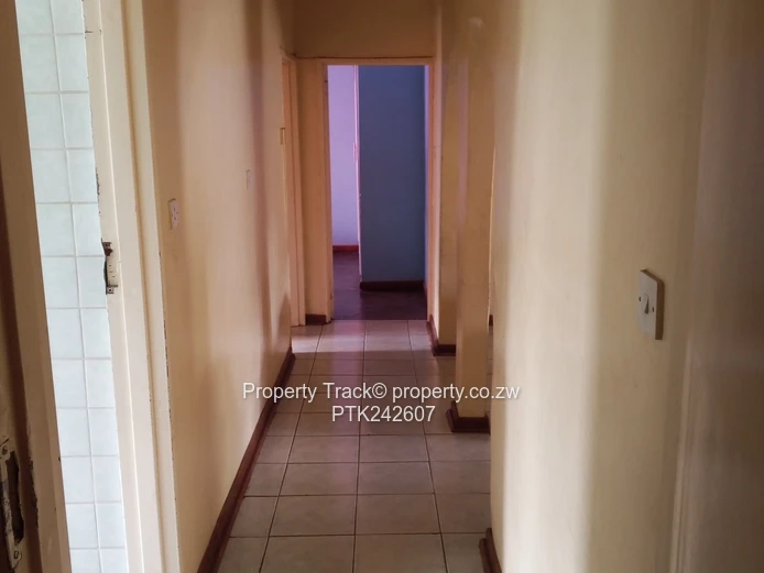 A neat and solid house!