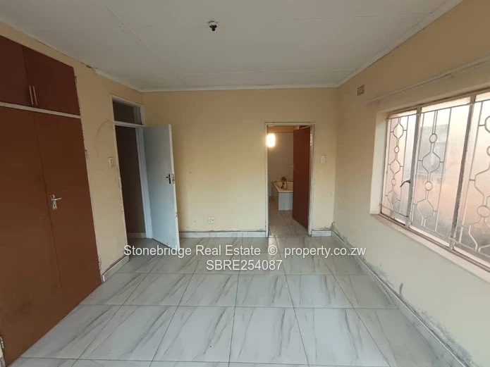 4 Bedroomed House in Mahatshula North For Rent