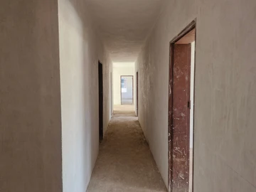 6 Bedroom House