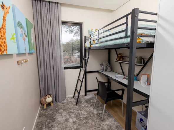 3 Bedroom Flat & Apartment