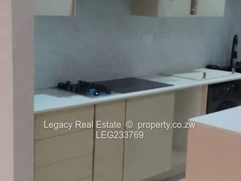 Strathaven Modern 3-Bedroom Cluster to Let 