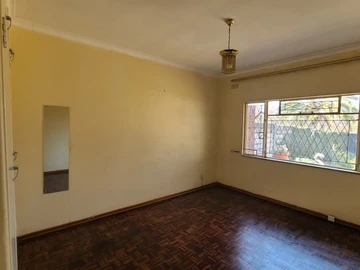 2 Bedroom Garden Flat