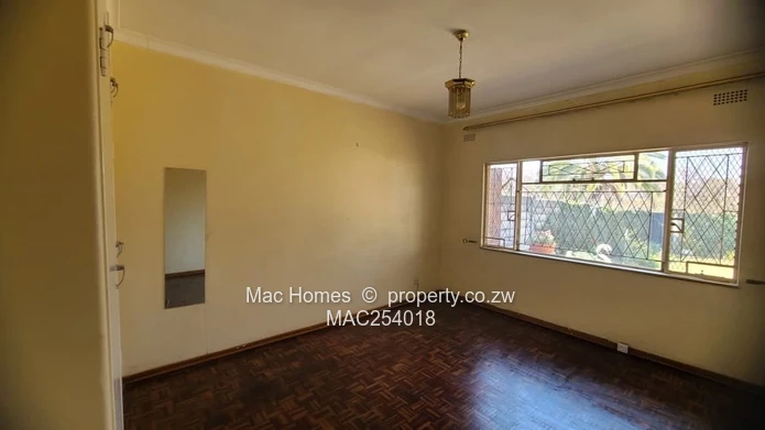 2 Bedroomed garden Flat to Let for immediate occupation (Sole Mandate)