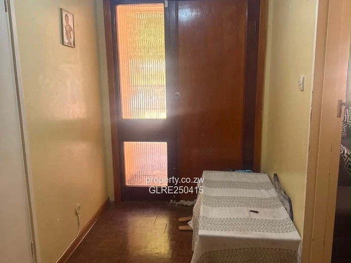 Vainona 4-Bed Family Home on 4789m² with Borehole & Solar