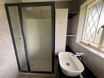 2 Bedroom Garden Flat