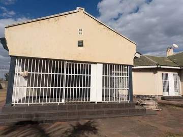 Harare Drive Road Frontage