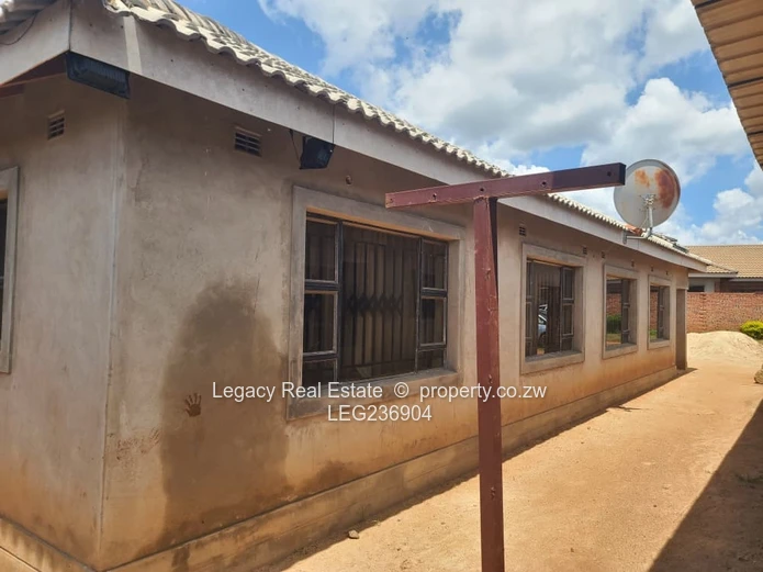 4 Bedroomed Incomplete House For Sale In Warren Park Graceland.