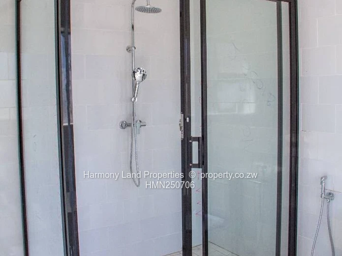 Hogerty Hill- Modern 3 Bedroom Townhouse To Let!!