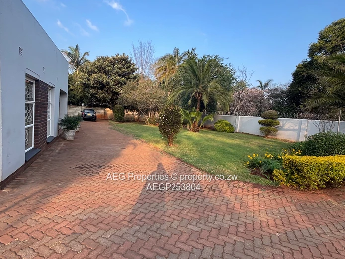 Fully Furnished 6-Bed Vainona Home with Borehole & Lawn