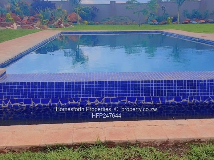 GLETWIN 6 BEDROOMED HOUSE TO RENT   2km from Enterprise rd