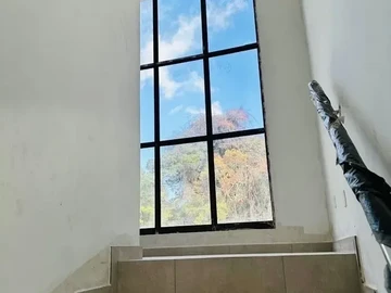 7 Bedroom House